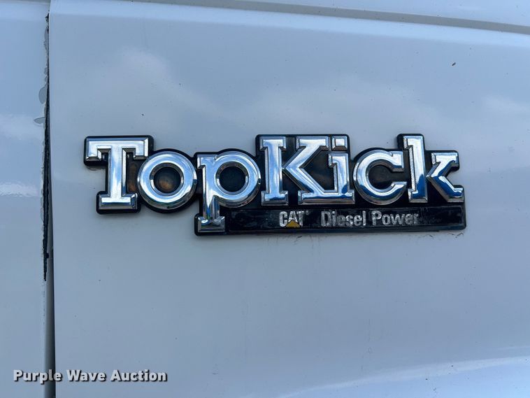 image for item LU9945 1996 GMC TopKick flatbed truck