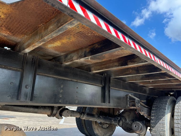 image for item LU9945 1996 GMC TopKick flatbed truck