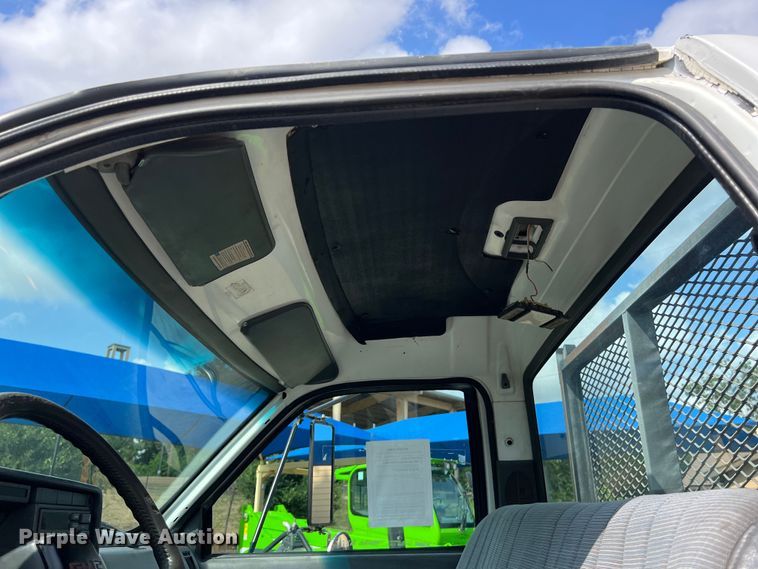 image for item LU9945 1996 GMC TopKick flatbed truck