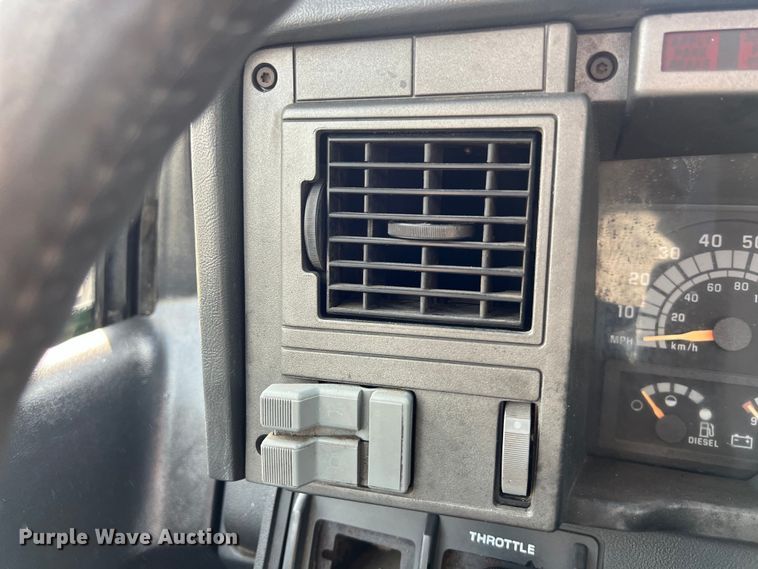 image for item LU9945 1996 GMC TopKick flatbed truck