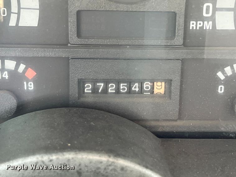 image for item LU9945 1996 GMC TopKick flatbed truck