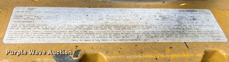 image for item LU9945 1996 GMC TopKick flatbed truck