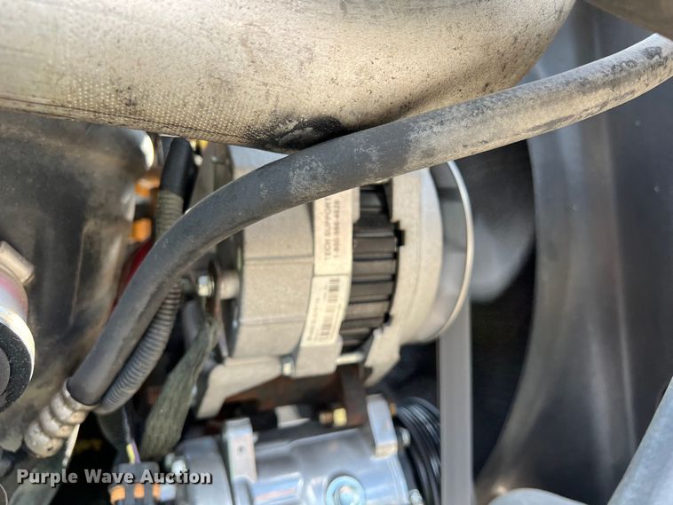 image for item LU9945 1996 GMC TopKick flatbed truck