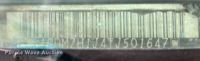 image for item LU9945 1996 GMC TopKick flatbed truck