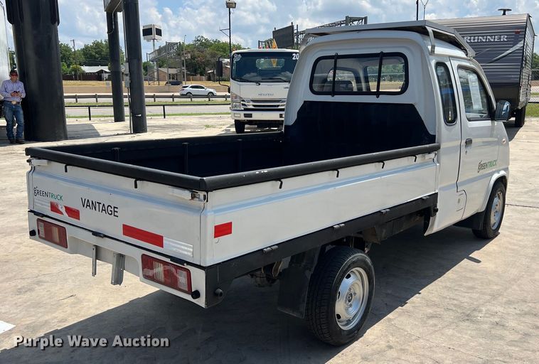 image for item LU9946 2012 Vantage EV 1000 mini truck