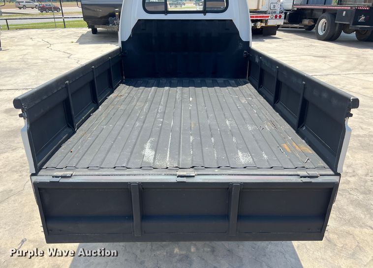 image for item LU9946 2012 Vantage EV 1000 mini truck