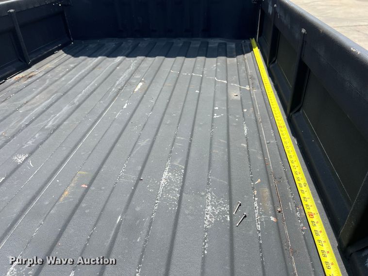 image for item LU9946 2012 Vantage EV 1000 mini truck