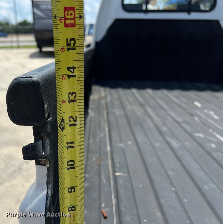 image for item LU9946 2012 Vantage EV 1000 mini truck