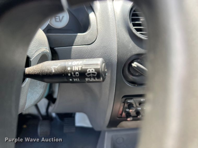 image for item LU9946 2012 Vantage EV 1000 mini truck