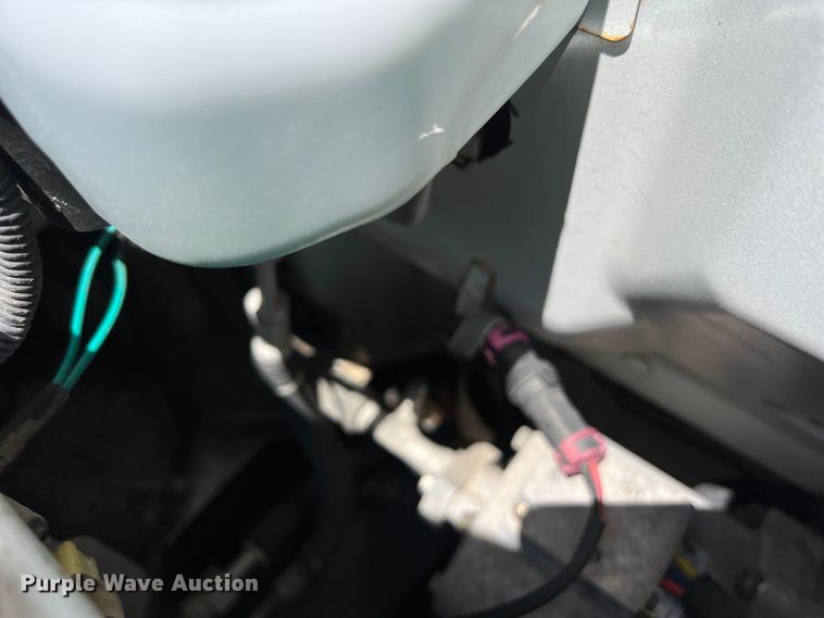 image for item LU9946 2012 Vantage EV 1000 mini truck