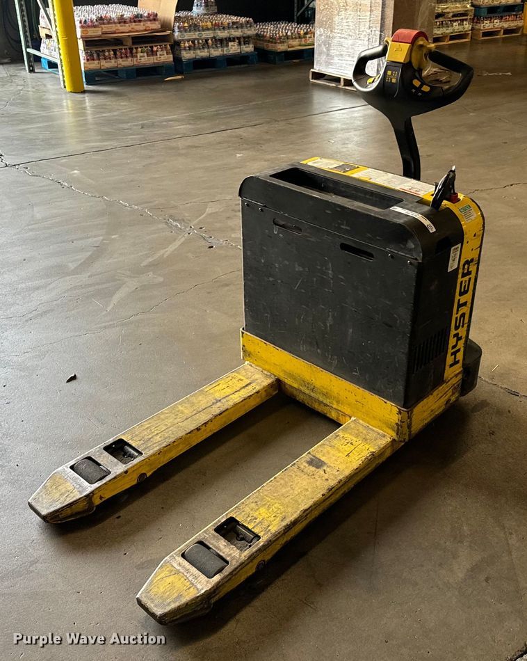 image for item MU9790 Hyster W40Z Pallet jack