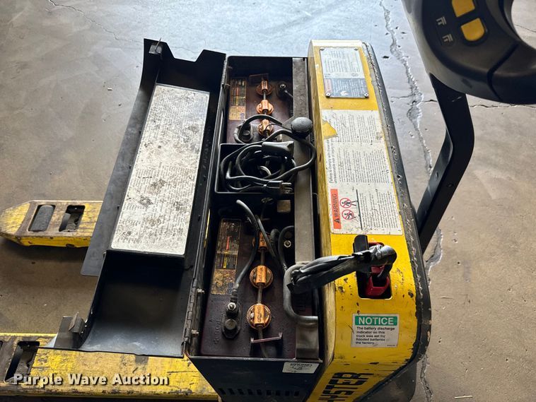image for item MU9790 Hyster W40Z Pallet jack