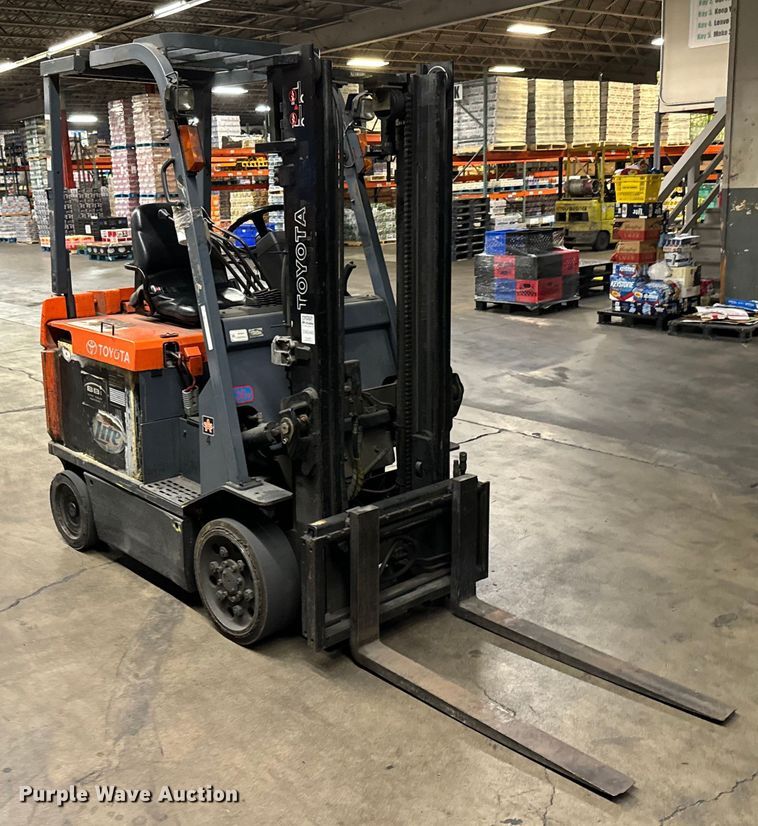 image for item MU9791 Toyota 7FBCU25 Forklift