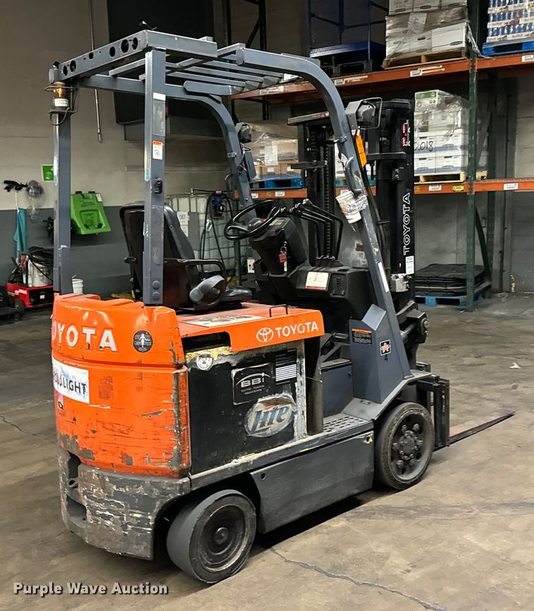 image for item MU9791 Toyota 7FBCU25 Forklift