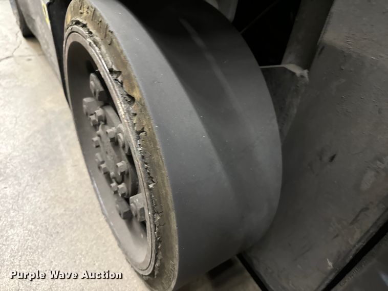 image for item MU9791 Toyota 7FBCU25 Forklift