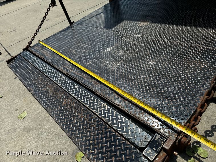 image for item MU9792 1995 International  4700 box truck