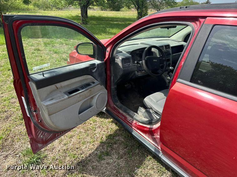 image for item ND9262 2007 Jeep Compass SUV