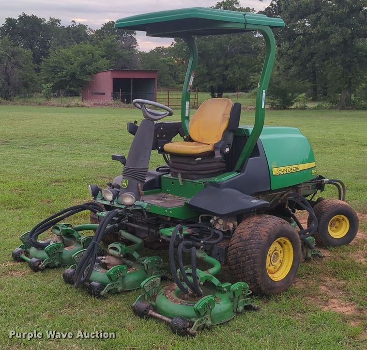 image for item NG9877 John Deere 8800 lawn mower