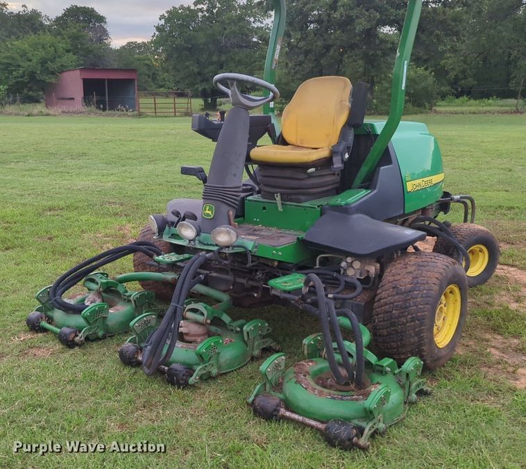 image for item NG9877 John Deere 8800 lawn mower