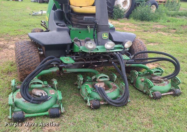 image for item NG9877 John Deere 8800 lawn mower