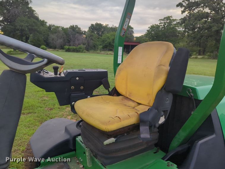 image for item NG9877 John Deere 8800 lawn mower