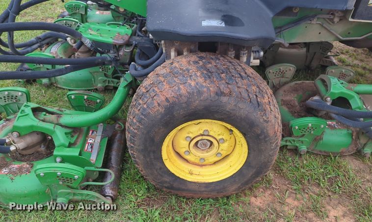 image for item NG9877 John Deere 8800 lawn mower