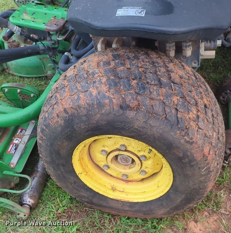 image for item NG9877 John Deere 8800 lawn mower