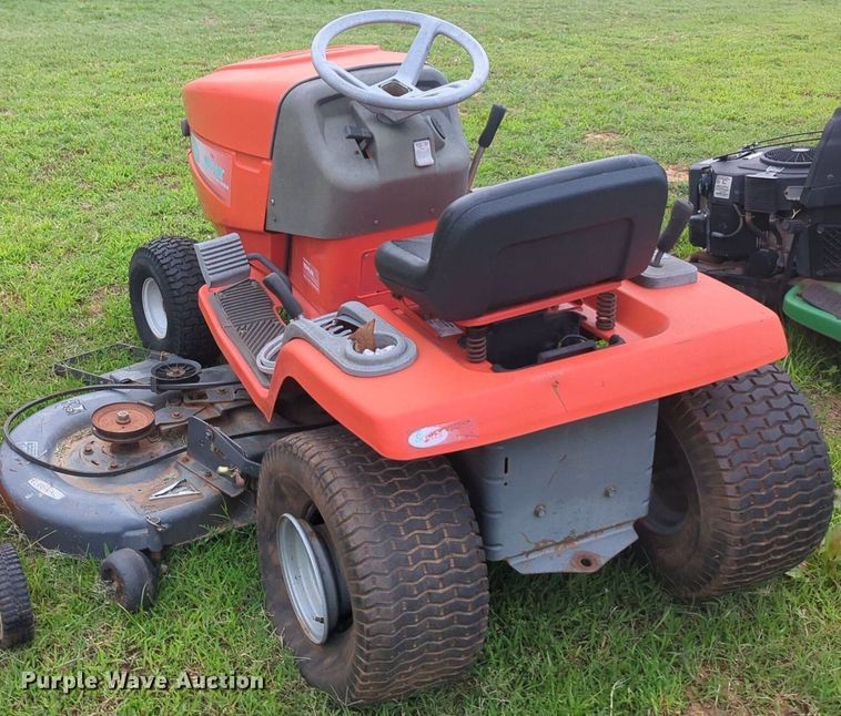 image for item NG9879 2003 John Deere E-Gator utility vehicle