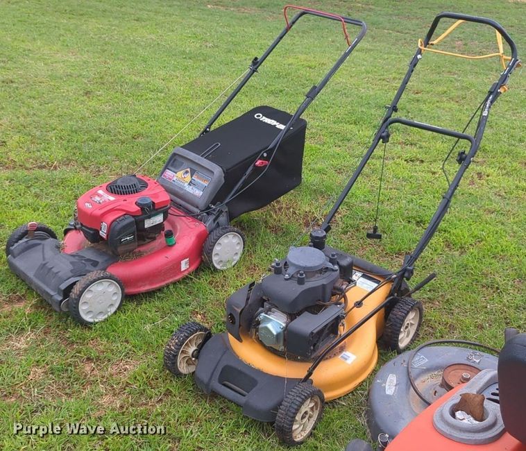 image for item NG9879 2003 John Deere E-Gator utility vehicle
