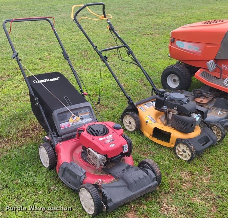 image for item NG9879 2003 John Deere E-Gator utility vehicle