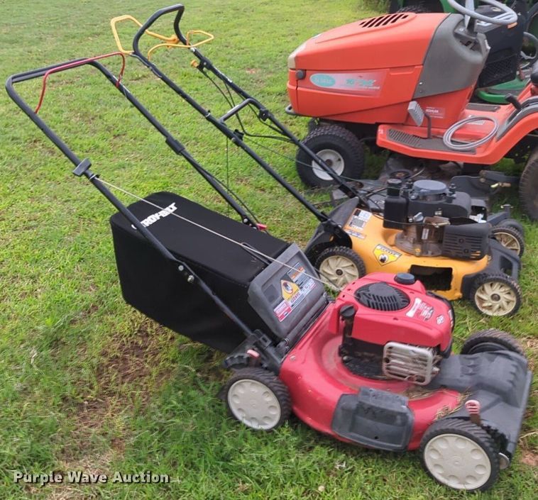 image for item NG9879 2003 John Deere E-Gator utility vehicle