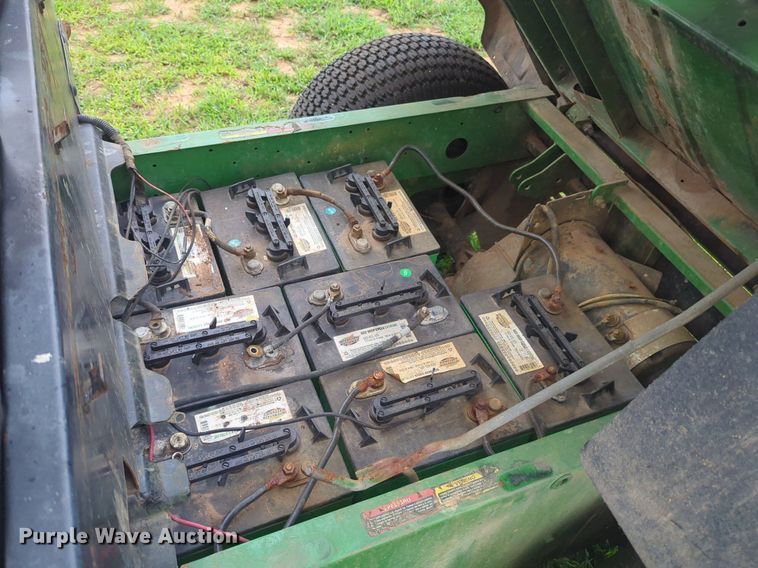 image for item NG9879 2003 John Deere E-Gator utility vehicle