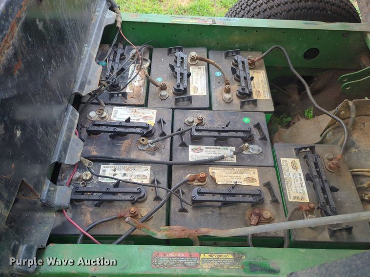 image for item NG9879 2003 John Deere E-Gator utility vehicle