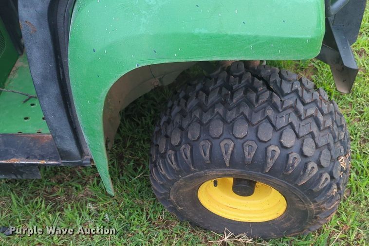 image for item NG9879 2003 John Deere E-Gator utility vehicle