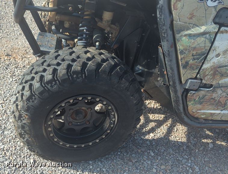 image for item NG9890 2014 Kawasaki V-Twin 800 utility vehicle