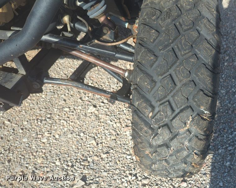 image for item NG9890 2014 Kawasaki V-Twin 800 utility vehicle