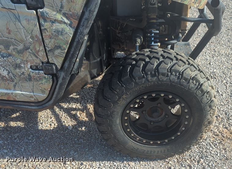 image for item NG9890 2014 Kawasaki V-Twin 800 utility vehicle