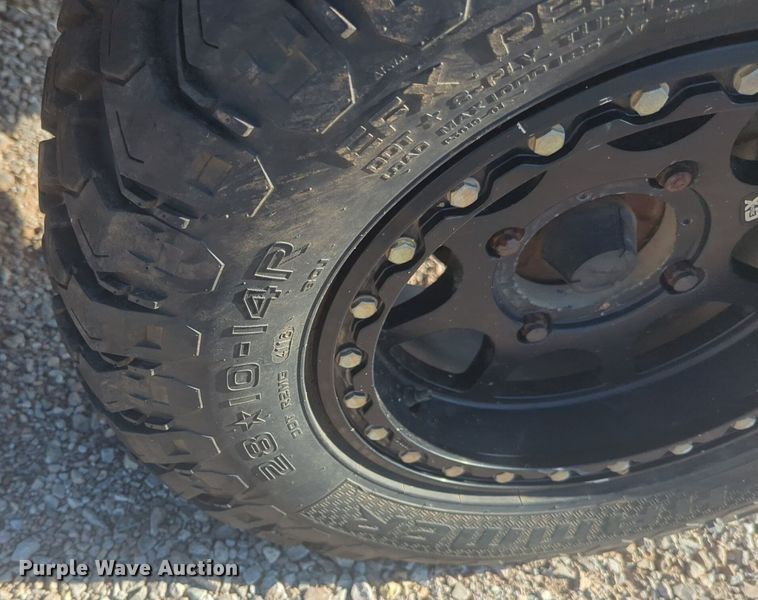 image for item NG9890 2014 Kawasaki V-Twin 800 utility vehicle