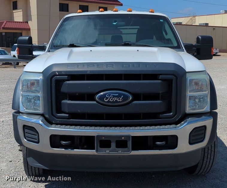 image for item NG9898 2016 Ford F550 Crew Cab flatbed truck