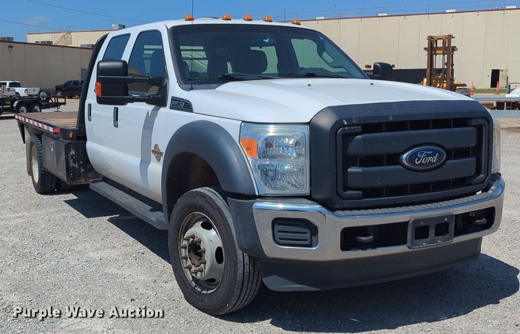 image for item NG9898 2016 Ford F550 Crew Cab flatbed truck