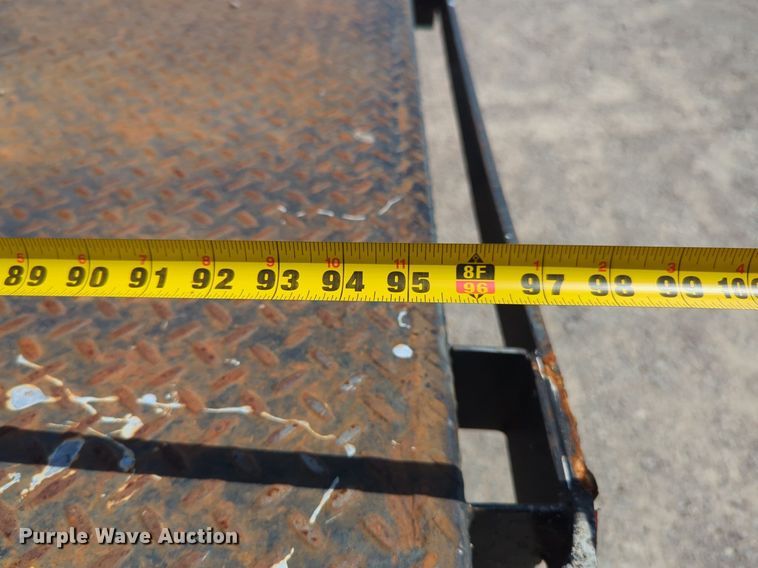 image for item NG9898 2016 Ford F550 Crew Cab flatbed truck