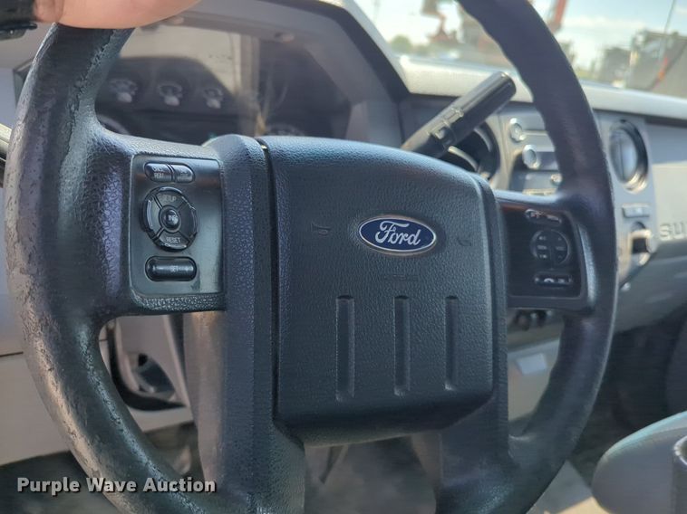 image for item NG9898 2016 Ford F550 Crew Cab flatbed truck