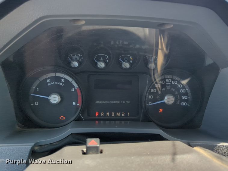 image for item NG9898 2016 Ford F550 Crew Cab flatbed truck