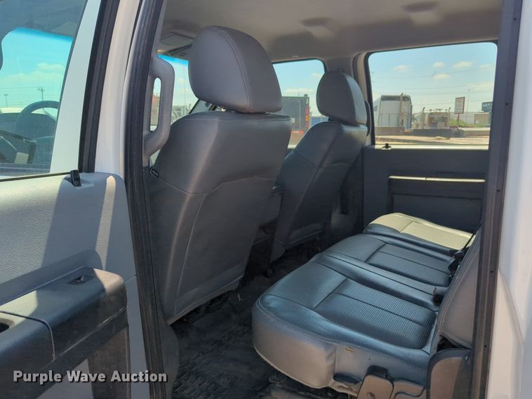 image for item NG9898 2016 Ford F550 Crew Cab flatbed truck