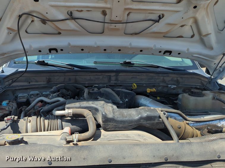 image for item NG9898 2016 Ford F550 Crew Cab flatbed truck