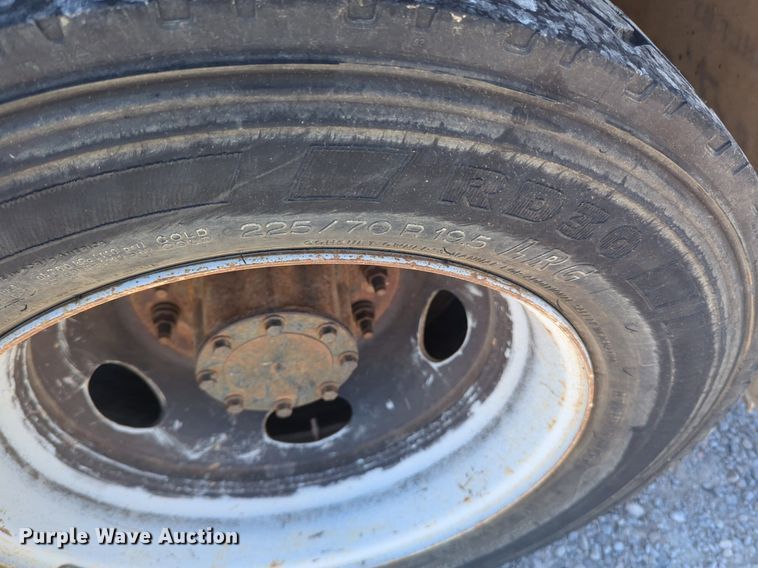 image for item NG9898 2016 Ford F550 Crew Cab flatbed truck