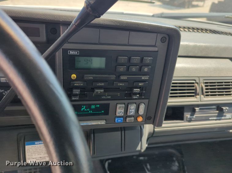 image for item NG9899 1998 GMC C6500 box truck