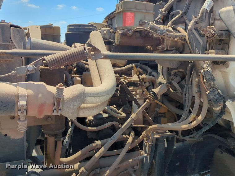 image for item NG9899 1998 GMC C6500 box truck