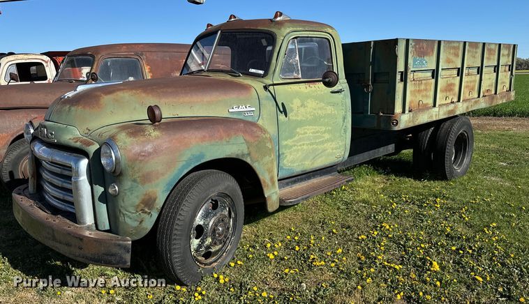 image for item NH9072 1953 GMC 350 grain truck