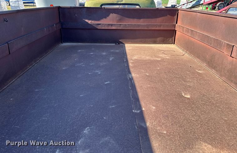 image for item NH9072 1953 GMC 350 grain truck